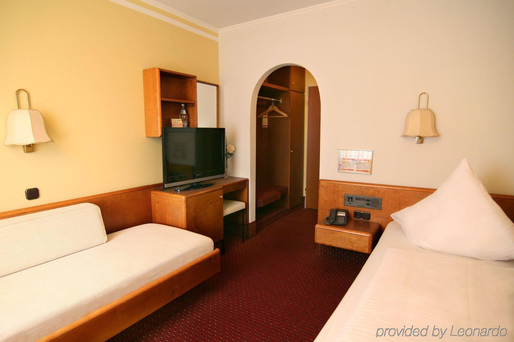 Hotel St. Georg Регенсбург Екстериор снимка